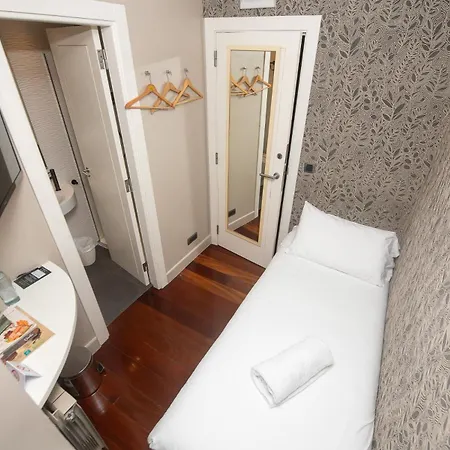 O Semaforo Hotel 2*